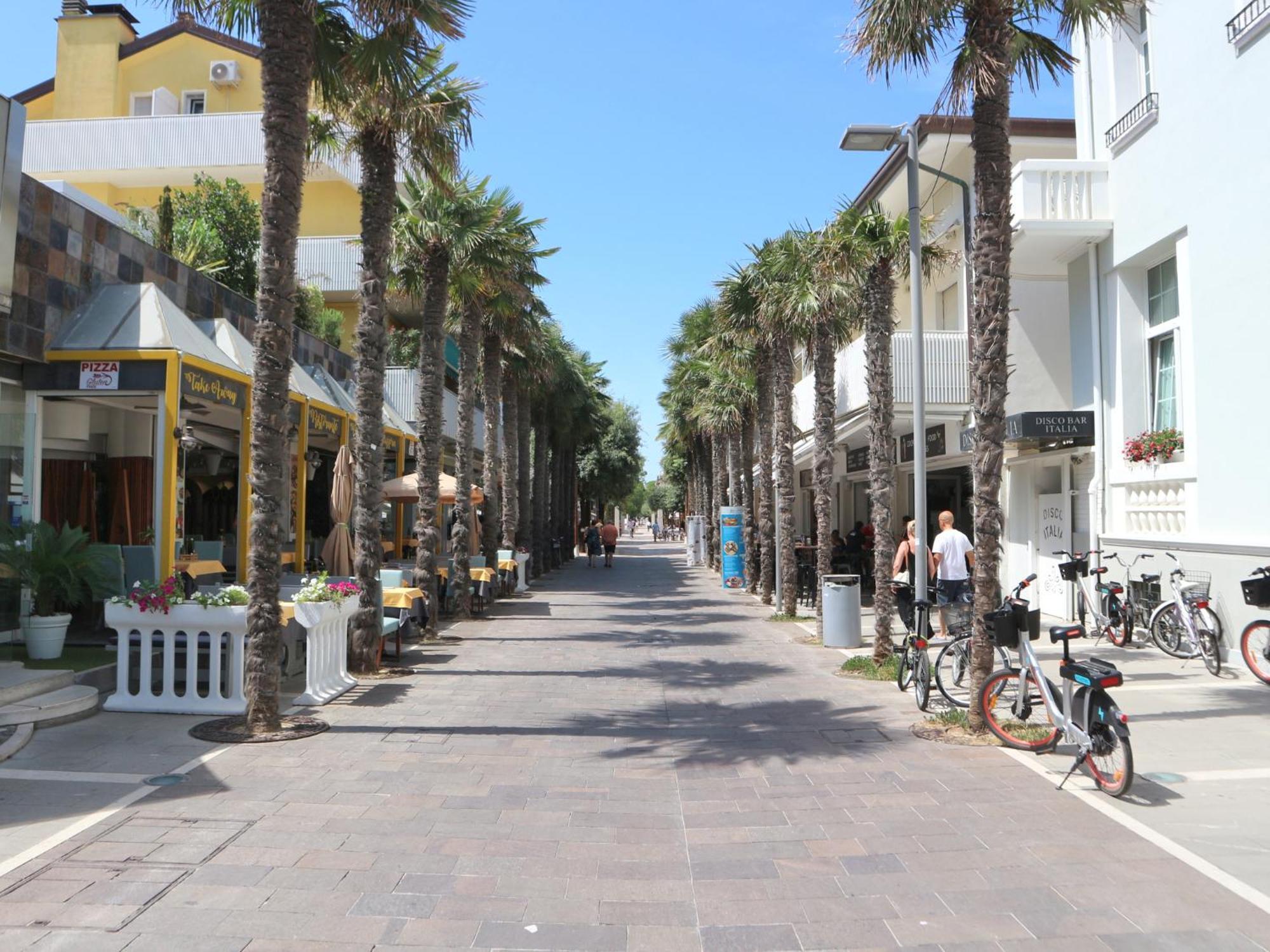 Ferienwohnung Patrizia Lignano Sabbiadoro Exterior foto