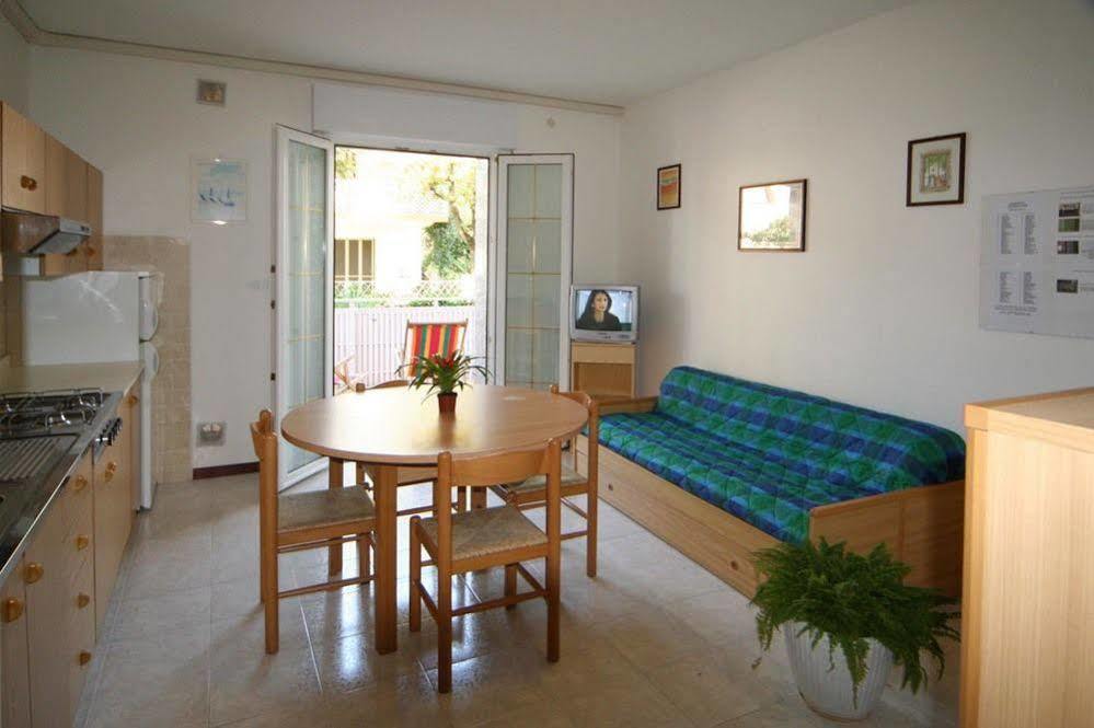 Ferienwohnung Patrizia Lignano Sabbiadoro Exterior foto