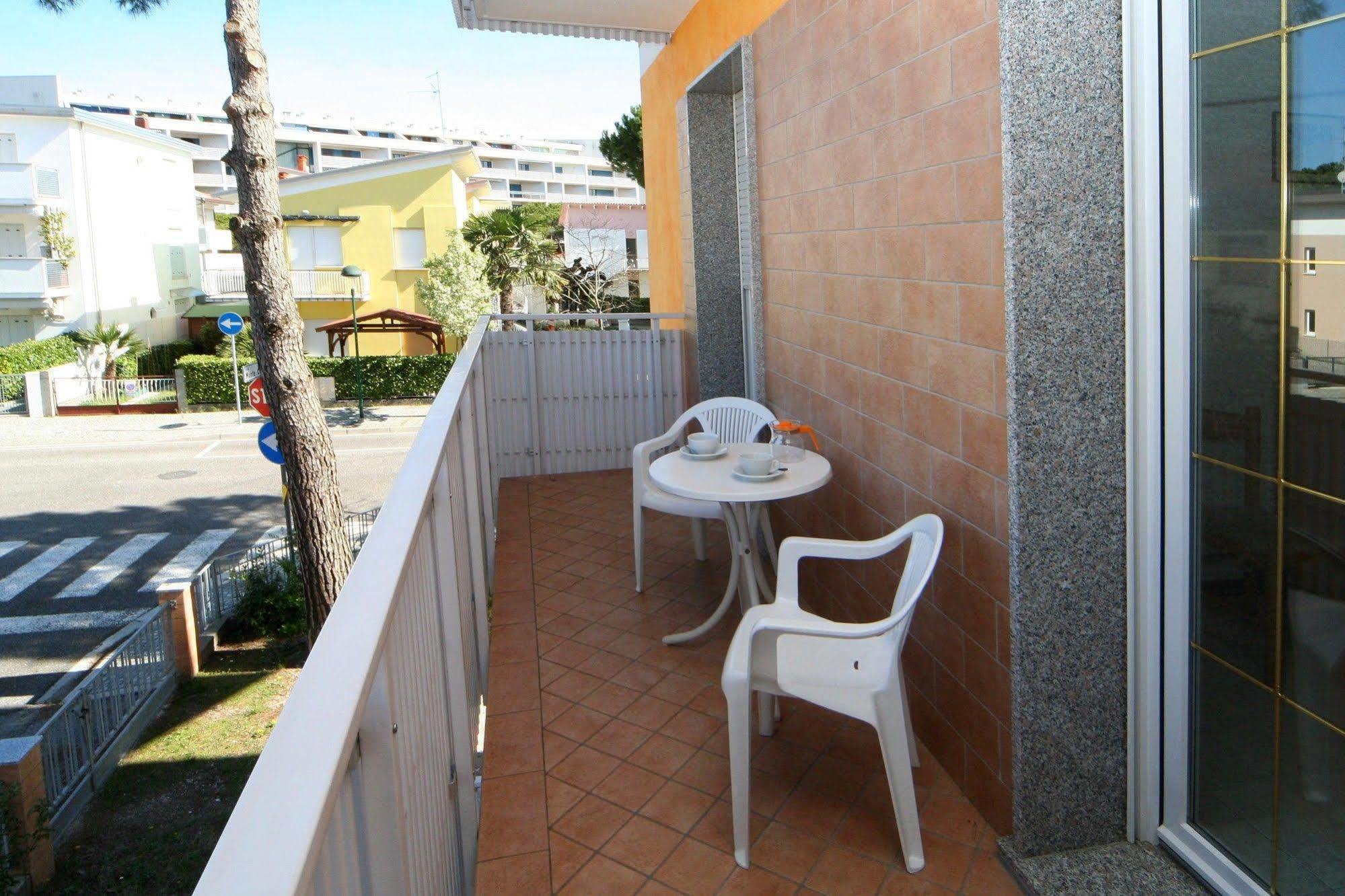 Ferienwohnung Patrizia Lignano Sabbiadoro Exterior foto